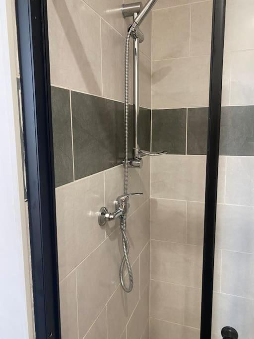 A Deux Pas Des Grands Buffets - Cosy T2 Climatise Apartment Narbonne Bagian luar foto